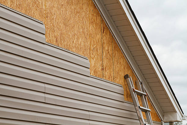 24/7 Emergency Vinyl Siding experts in Fishertown, PA